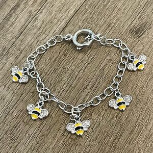 New Silver Toggle Bee Charm Bracelet